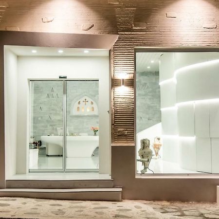 Byzantio City Hotel Tínos エクステリア 写真